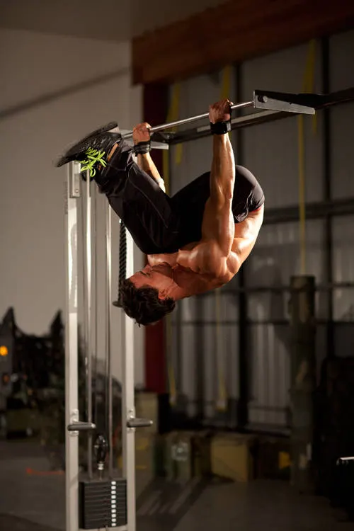 Bodyweight Mid Row exercise