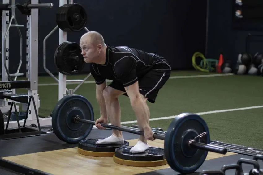 Deficit Deadlift exercise