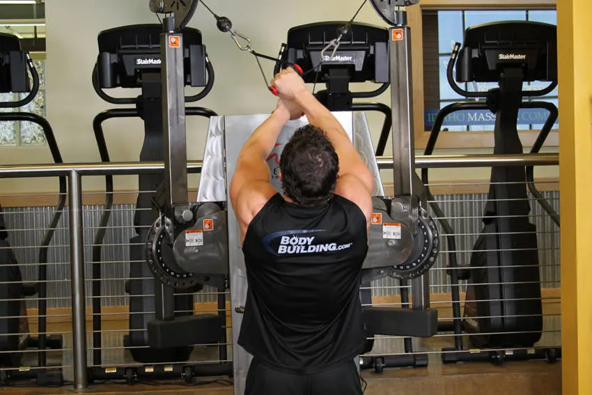 Full Range-Of-Motion Lat Pulldown exercise