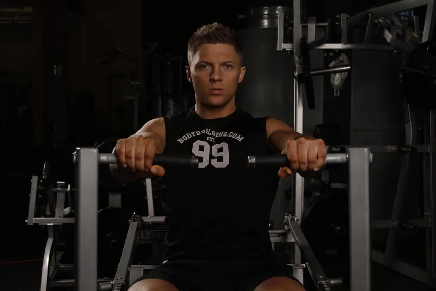 Leverage Chest Press — end position