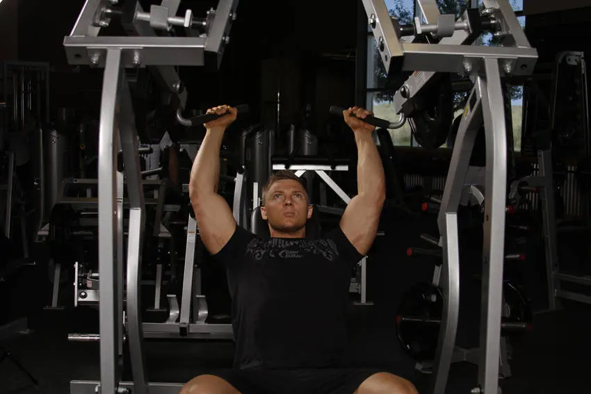 Leverage Shoulder Press — end position