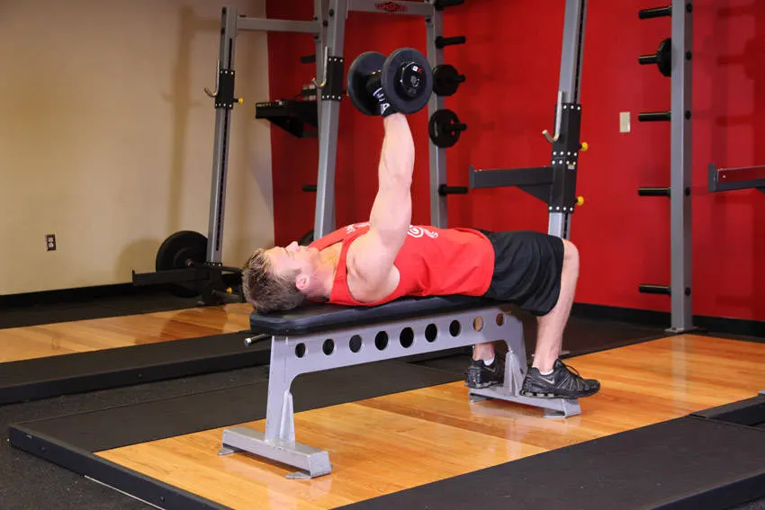 One Arm Dumbbell Bench Press — end position