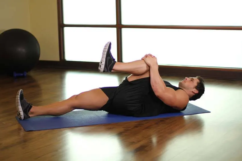 One Knee To Chest — end position