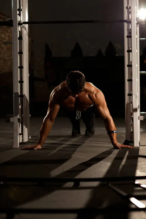 Push-Up Wide exercise