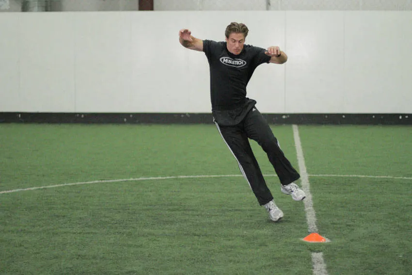 Side Standing Long Jump — end position