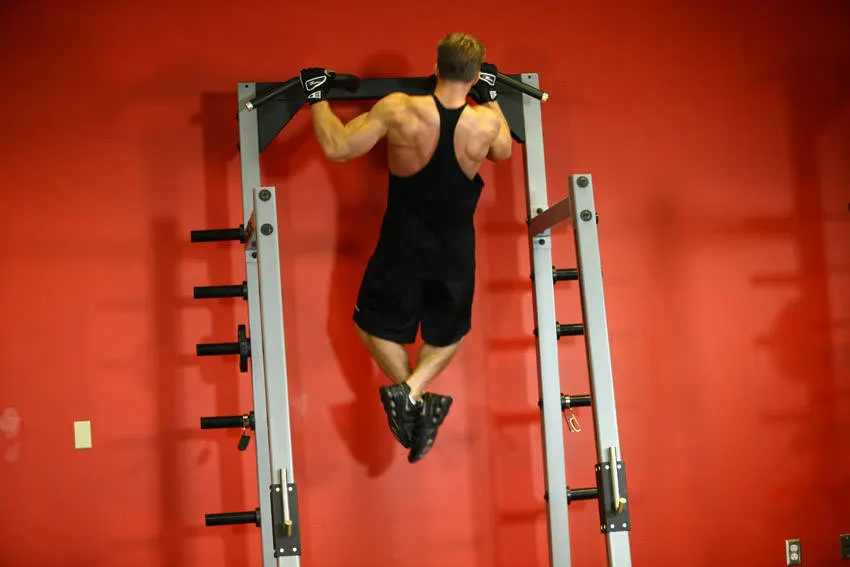 Side To Side Chins — end position