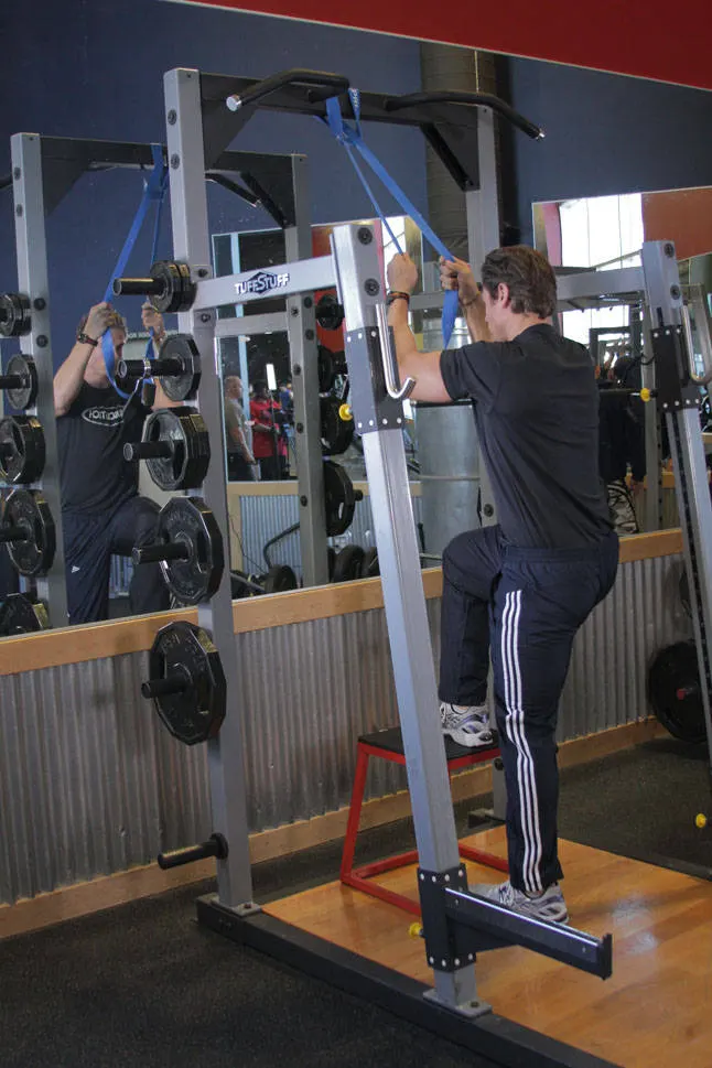 Single-Leg High Box Squat — end position