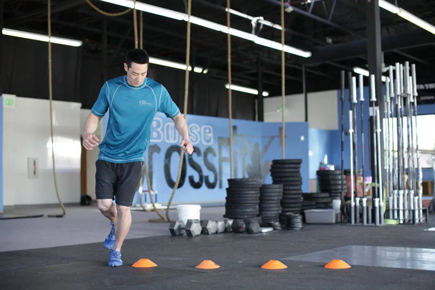 Single-Leg Lateral Hop — starting position