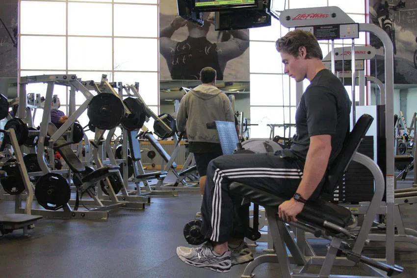 Single-Leg Leg Extension exercise
