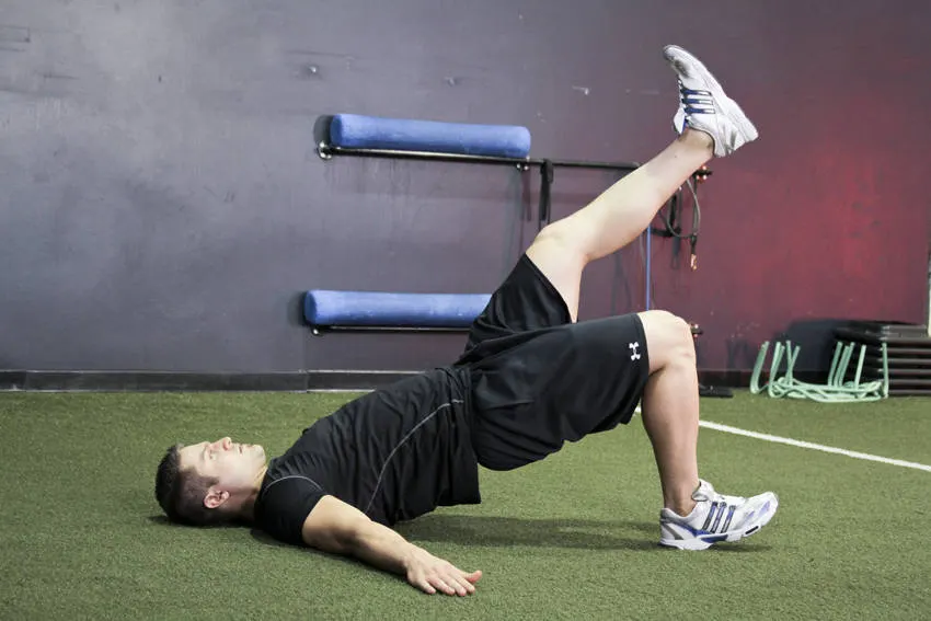 Single Leg Glute Bridge — end position