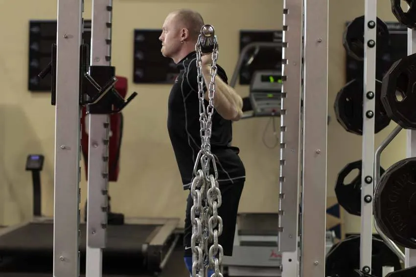 Squat with Chains — starting position